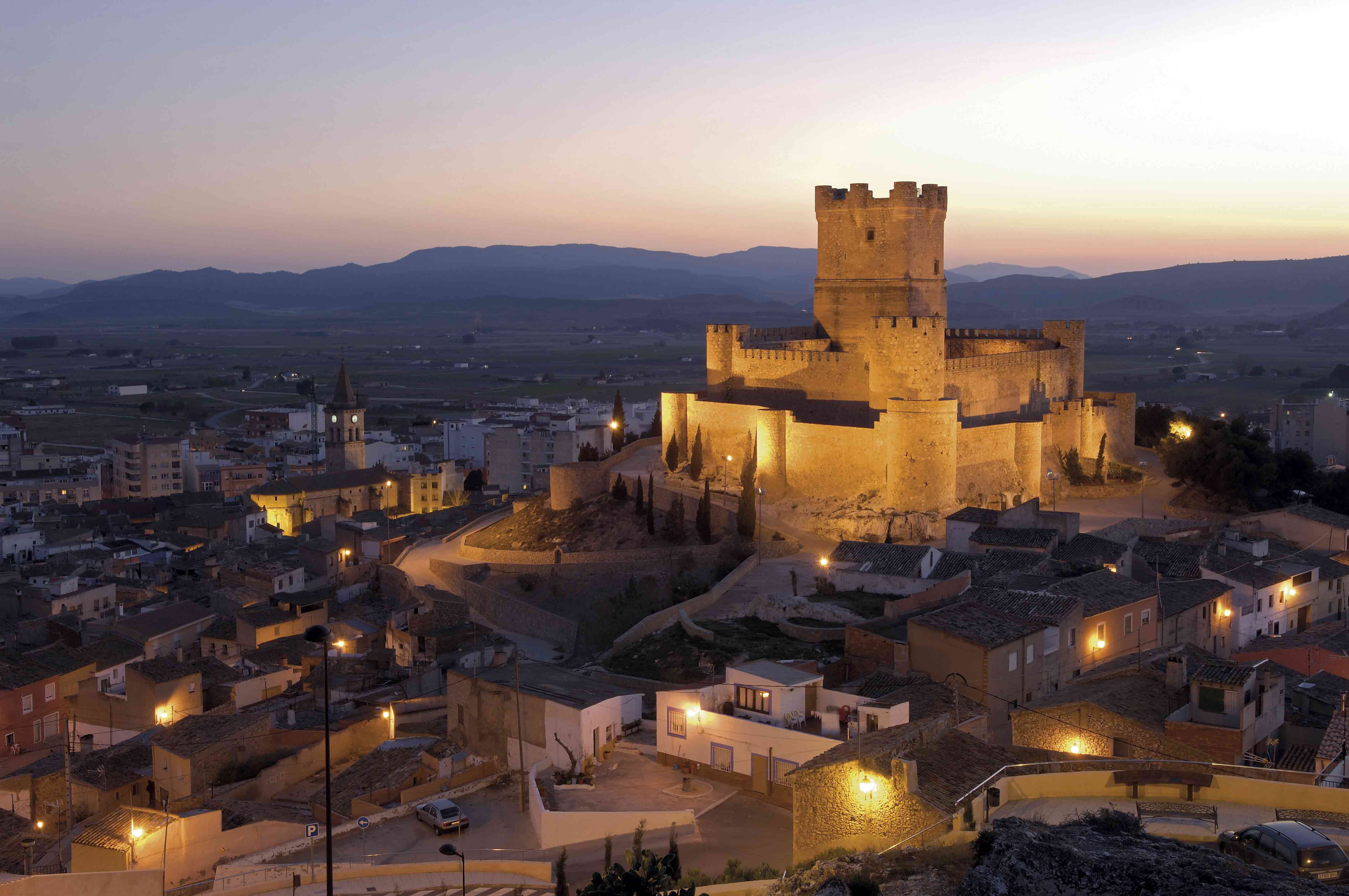 Castillos: vigilantes de piedra